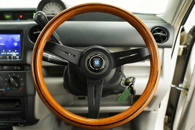 Toyota bB Hatchback Import White #24