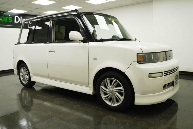 Toyota bB Hatchback Import White #3