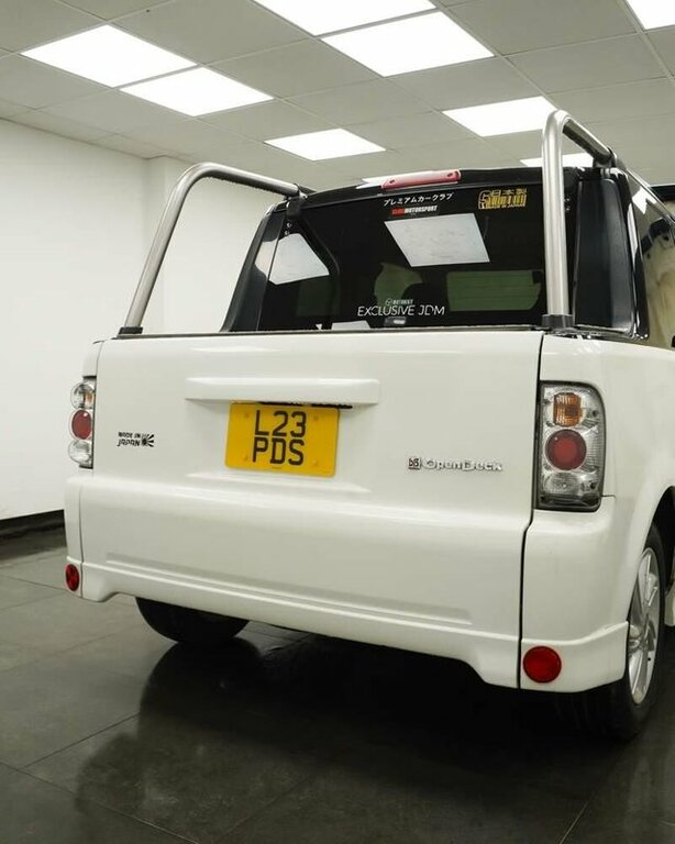 Toyota bB Hatchback Import White #5