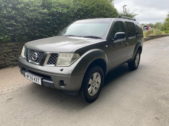 Nissan Pathfinder 2.5 Dci Tekna 4Wd Euro 5 Grey #4