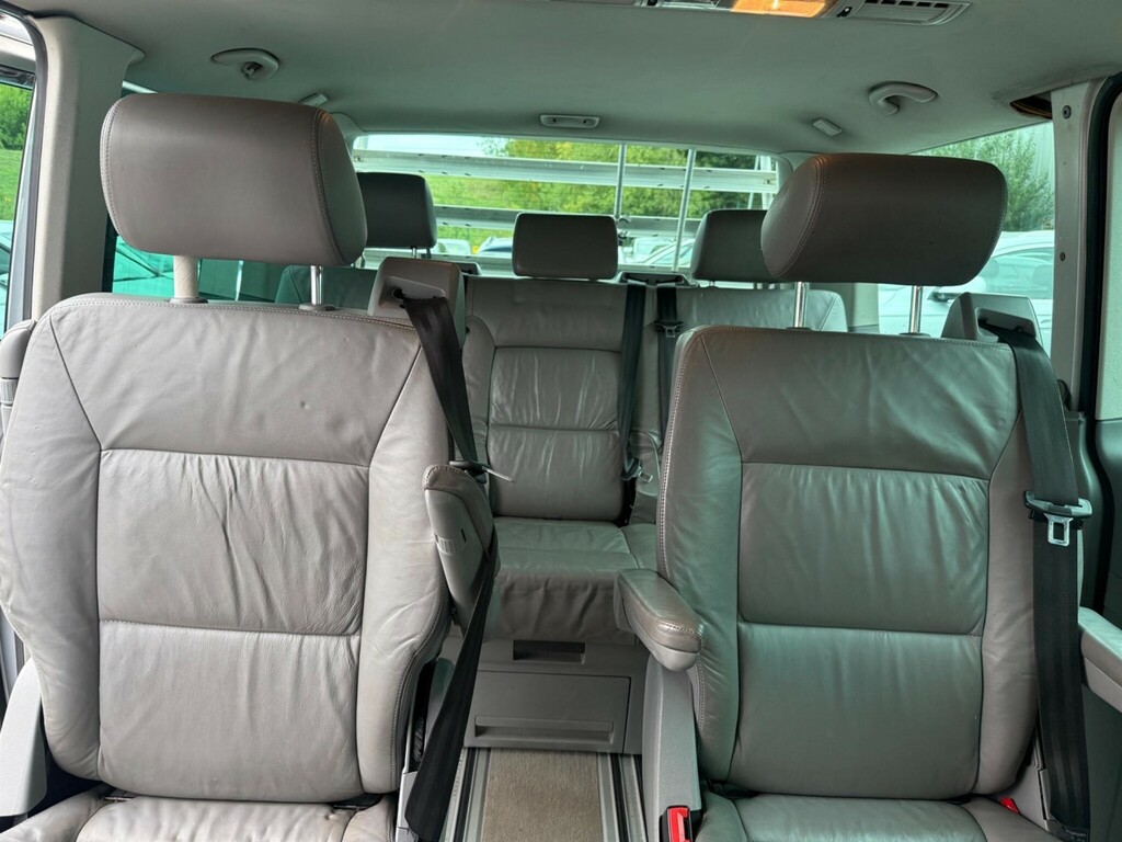 Volkswagen Caravelle 2.5 Tdi Se Tiptronic Euro 3 Black #24