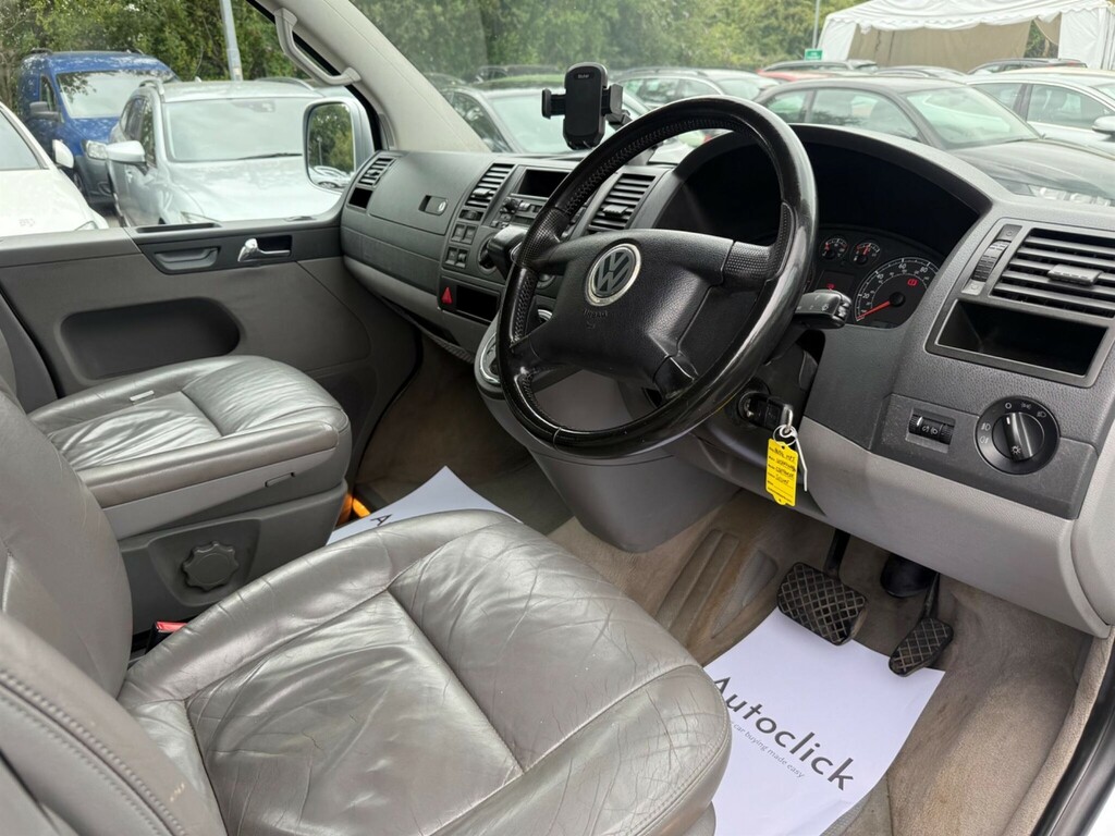 Volkswagen Caravelle 2.5 Tdi Se Tiptronic Euro 3 Black #21