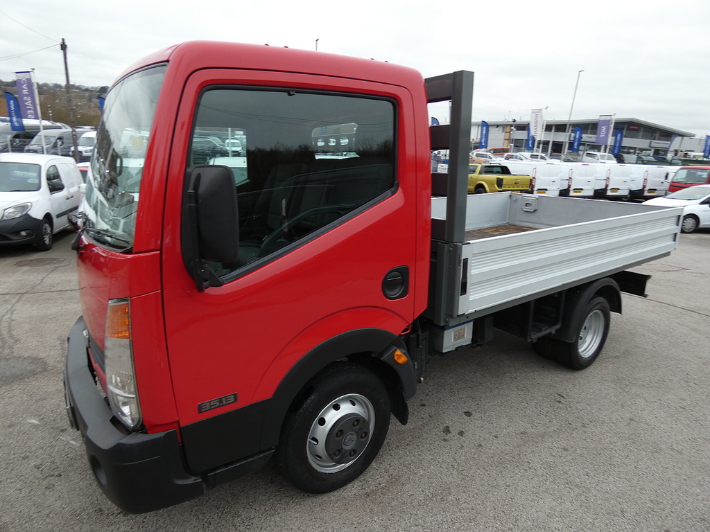 Nissan NT400 34.11 Basic L1 Silver #7