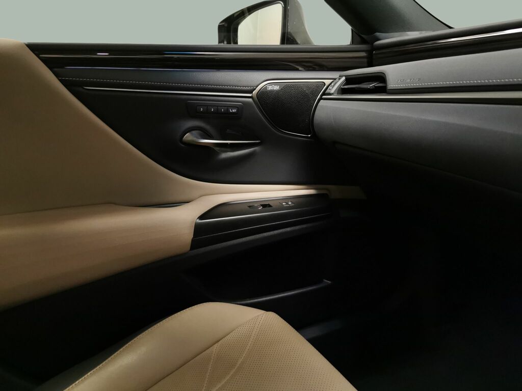 Lexus 450H Black #18