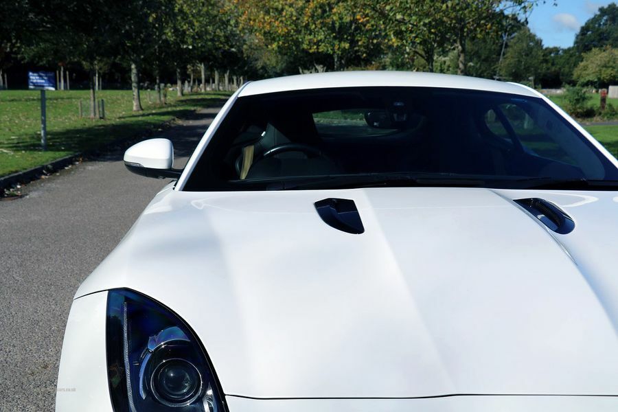 Jaguar F-Type R8 Spyder Quattro V10 White #23