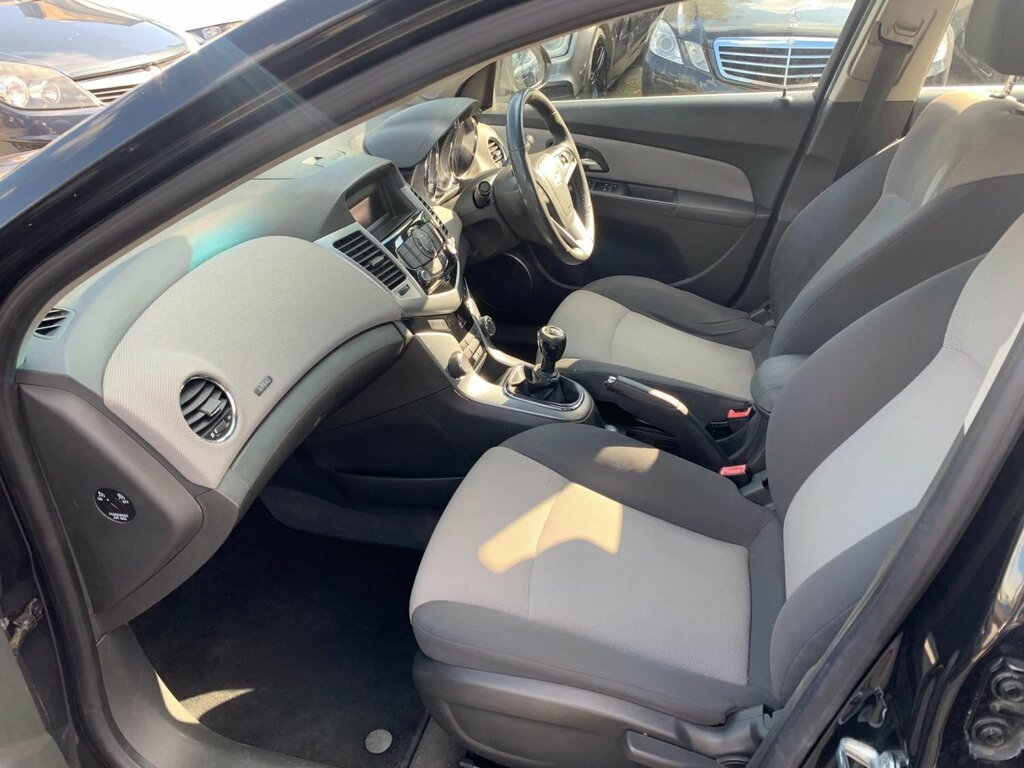 Chevrolet Cruze 1.8 Lt Silver #22