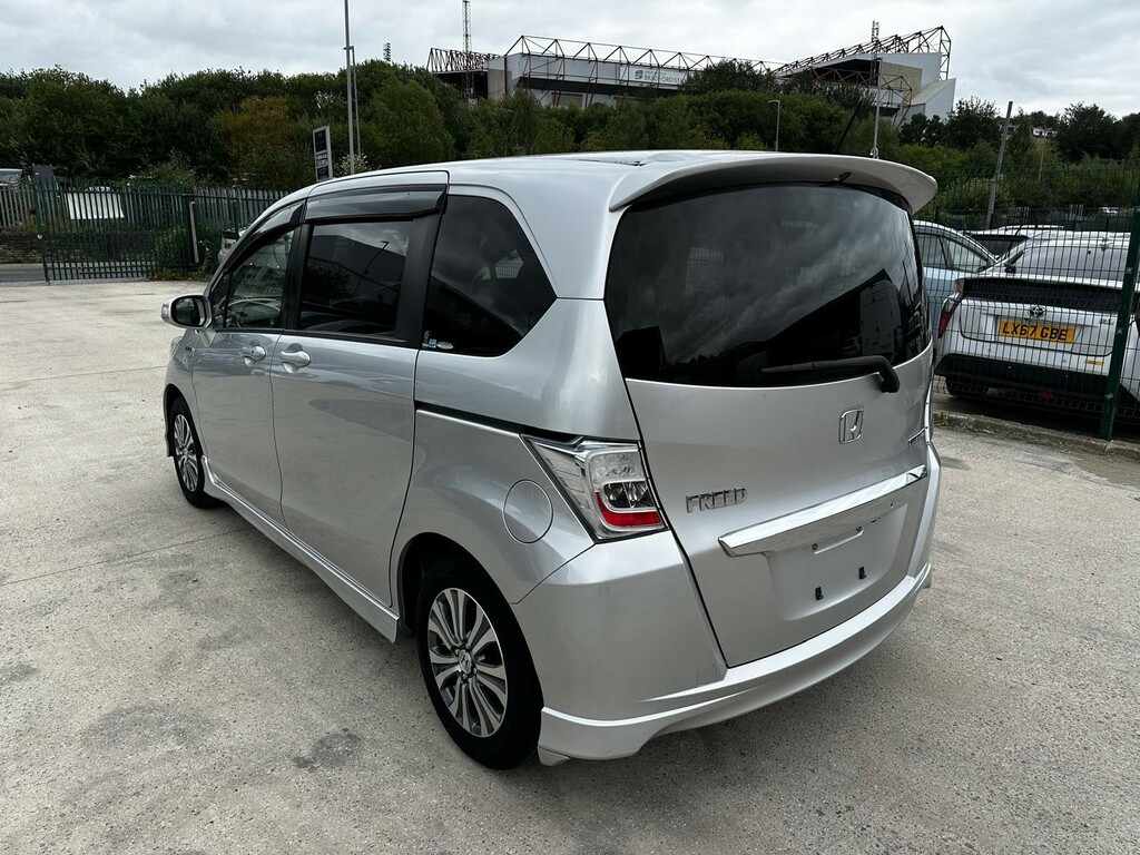 Honda Freed 1.5 Hybrid 7 Seater Silver #6