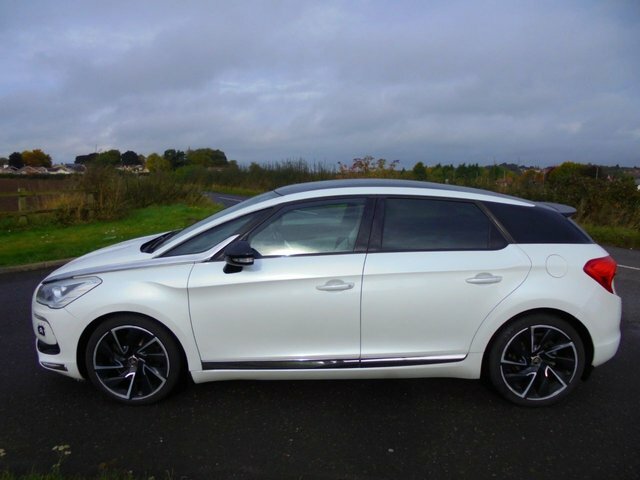 DS DS 5 2.0 5 D White #7