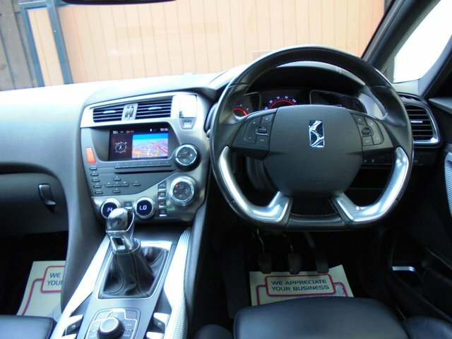 DS DS 5 2.0 5 D White #21