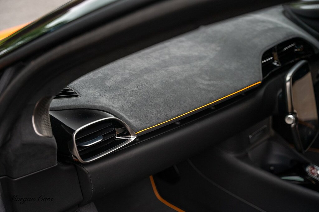 McLaren Artura Black Black #50