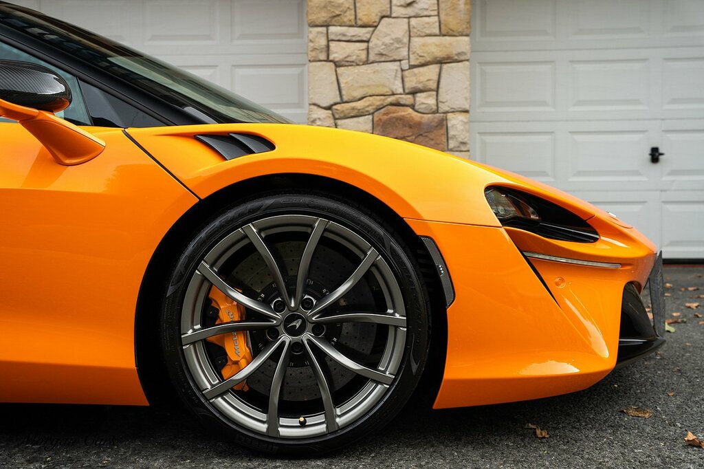 McLaren Artura Black Black #11