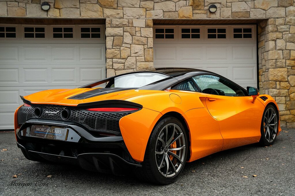 McLaren Artura Black Black #18