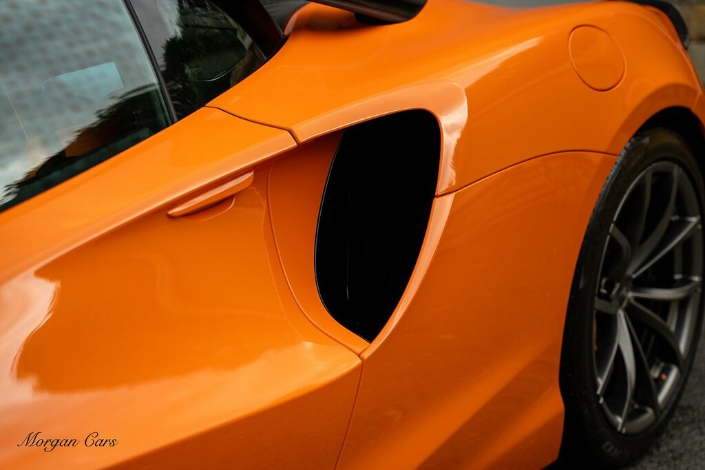 McLaren Artura Black Black #37