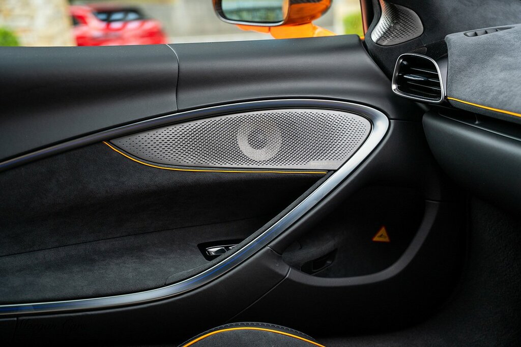 McLaren Artura Black Black #47