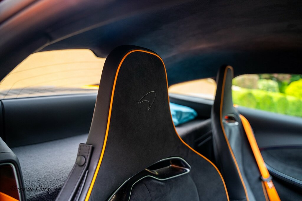 McLaren Artura Black Black #46
