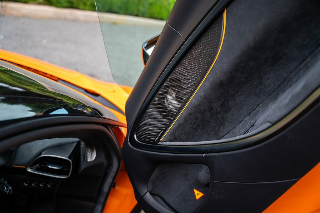 McLaren Artura Black Black #41