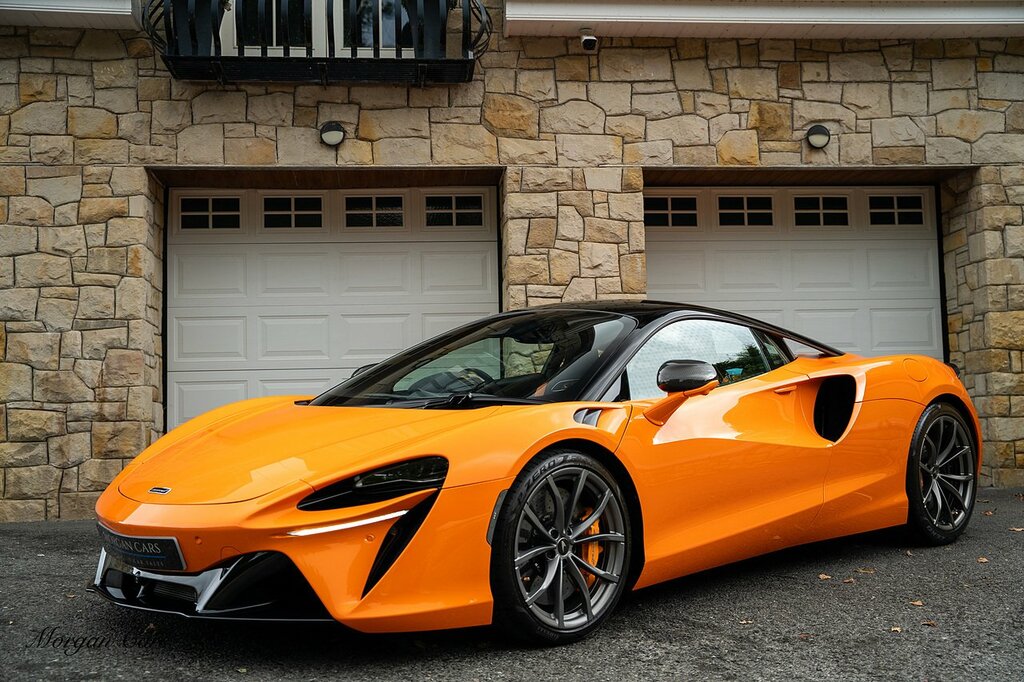 McLaren Artura Black Black #35