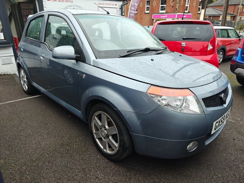 Proton Savvy Style 5-Door Silver #1