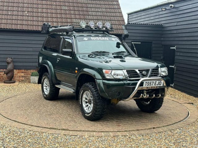Nissan Patrol Se Green #18
