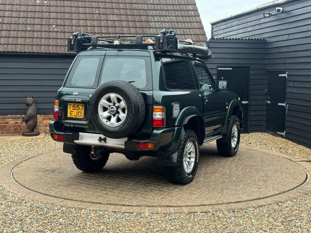 Nissan Patrol Se Green #3