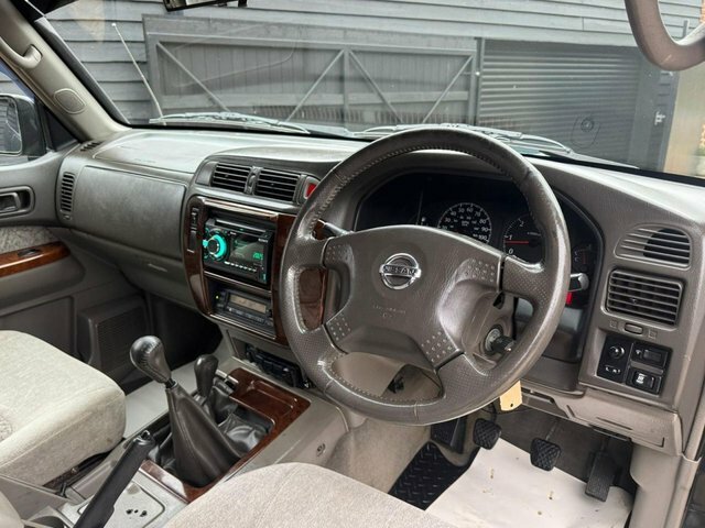 Nissan Patrol Se Green #9