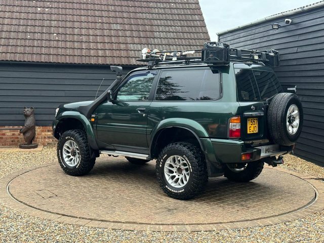 Nissan Patrol Se Green #2