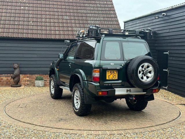Nissan Patrol Se Green #4