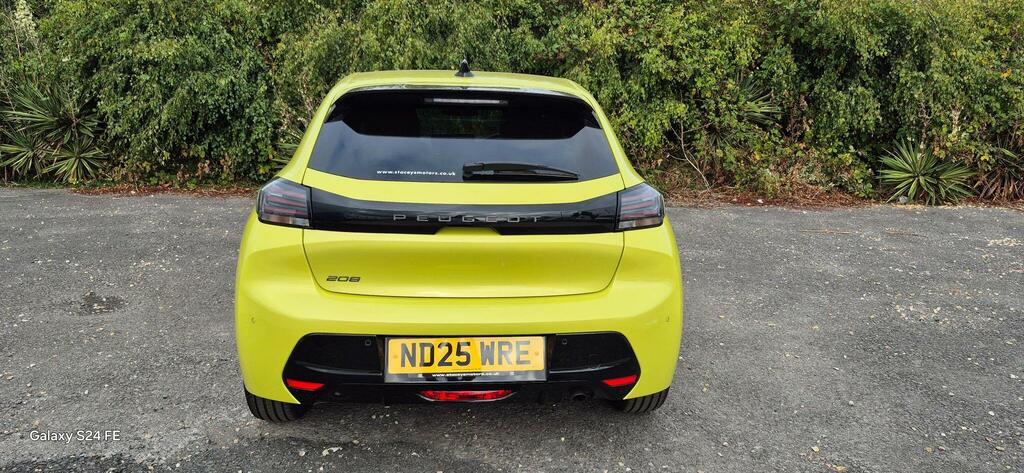 Peugeot 208 1.2 Puretech Allure Euro 6 Ss ND25WRE Yellow #4