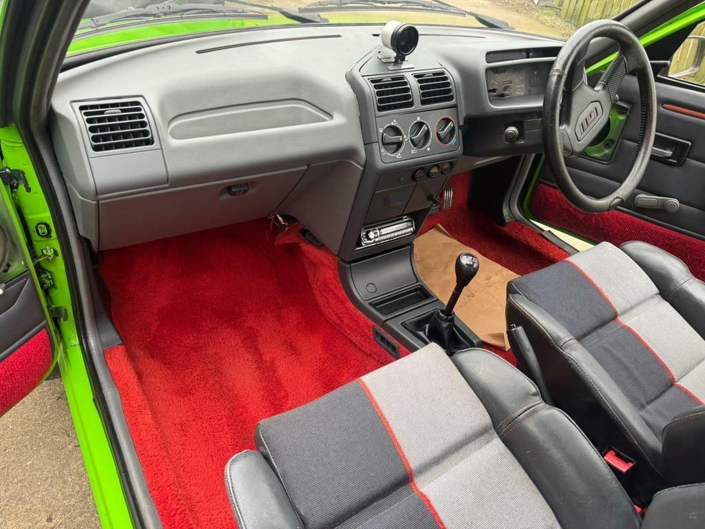 Peugeot 205 Hatchback Green #48