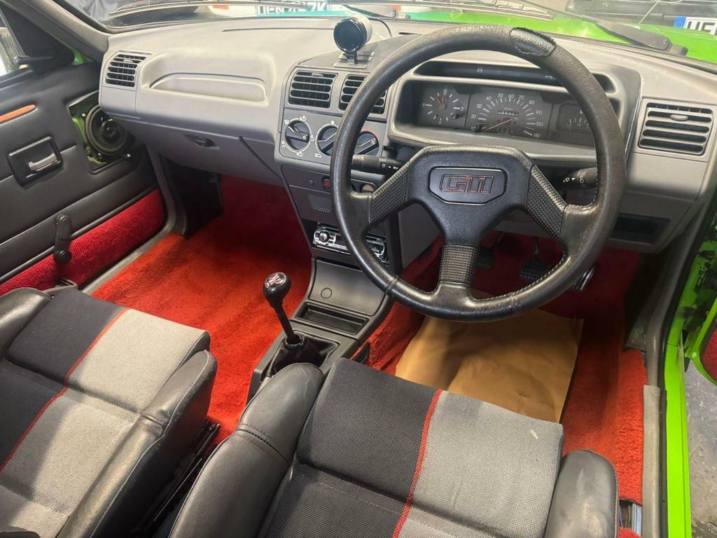 Peugeot 205 Hatchback Green #18