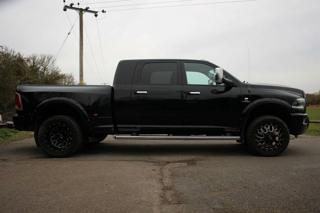 Dodge RAM Hemi 4X4 Black #4