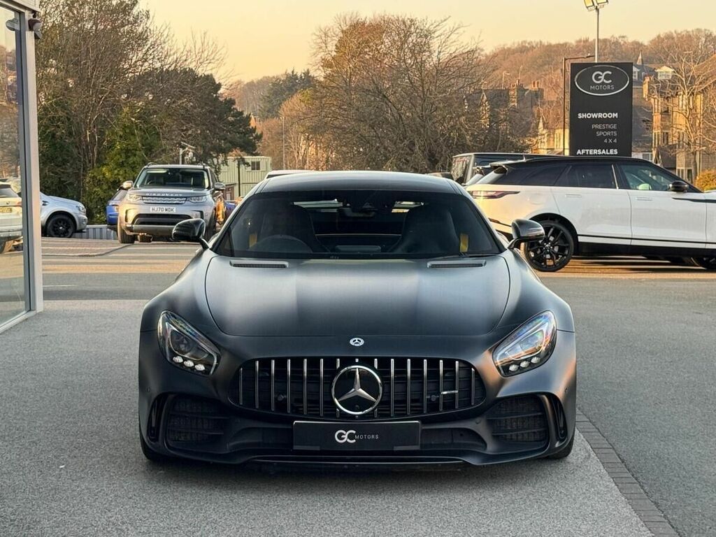 Mercedes-Benz AMG GT Estate White #2