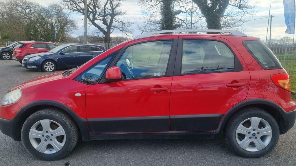 Fiat Sedici 1.6 Dynamic Hatchback Red #8