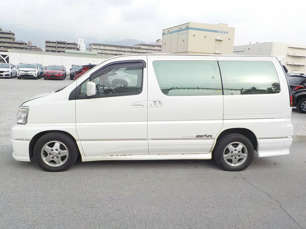Nissan Elgrand Mpv White #8