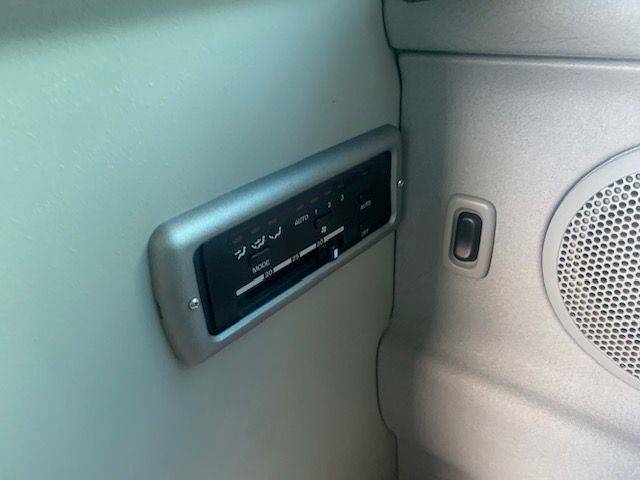 Mazda Bongo 8 Seater Silver #15