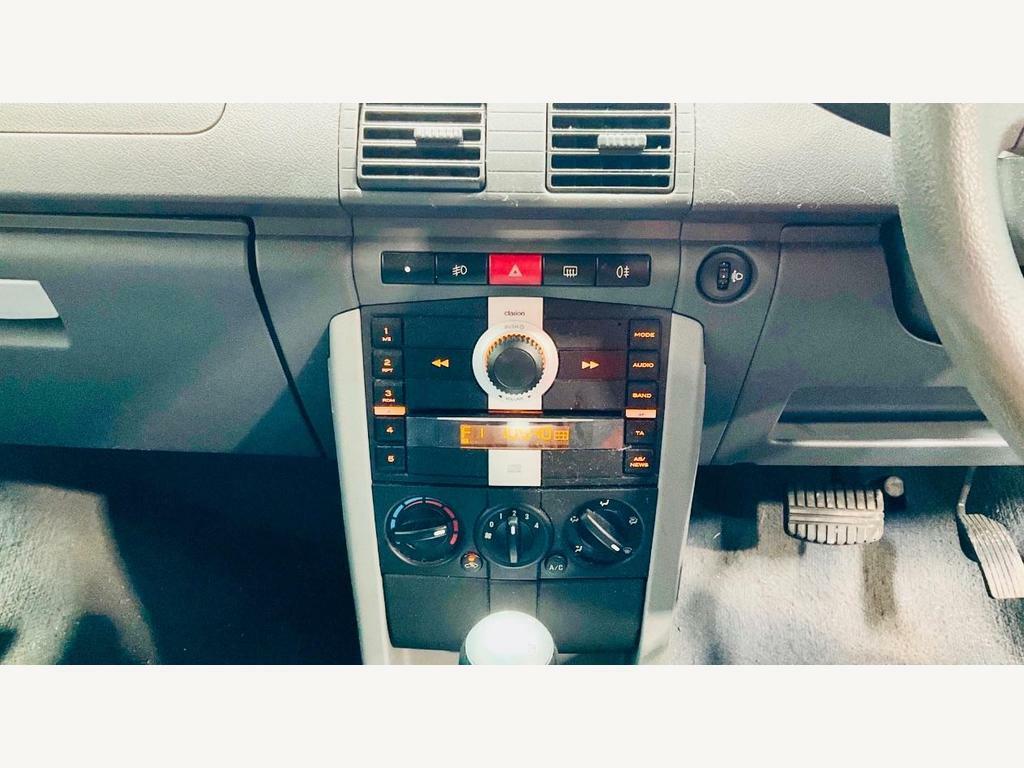 Proton Savvy Style 5-Door Red #5