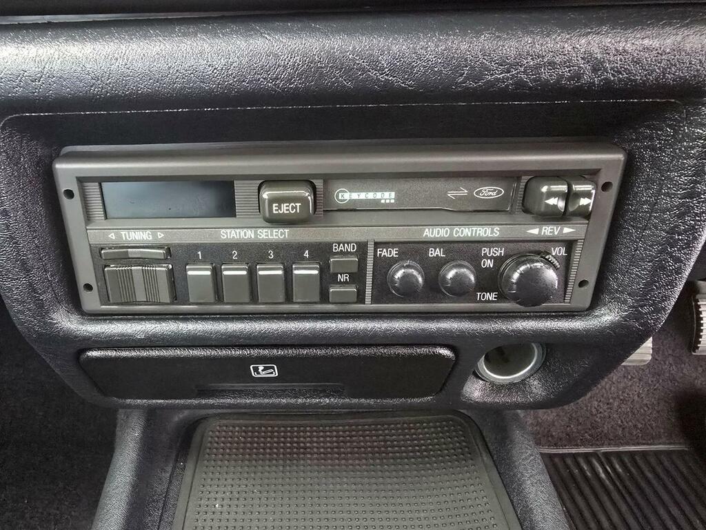 Ford Granada Ghia I White #32