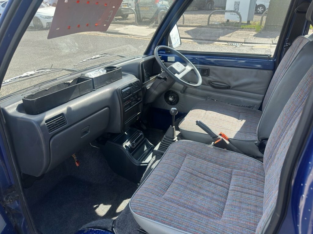 Daihatsu HiJet Pickup White #31