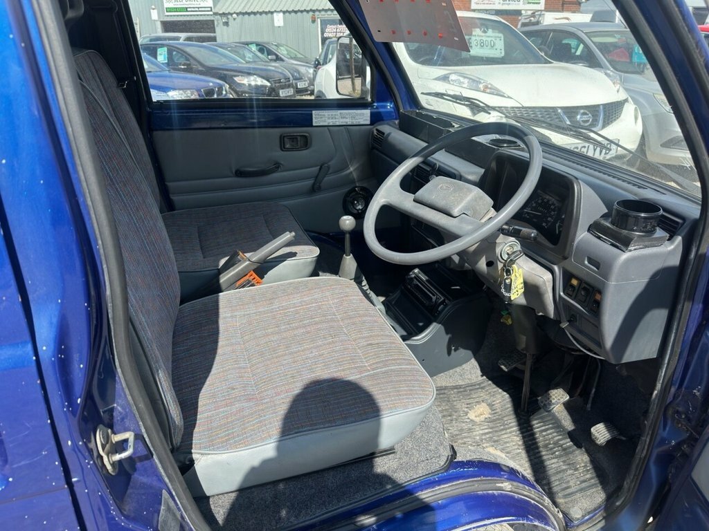 Daihatsu HiJet Pickup White #19