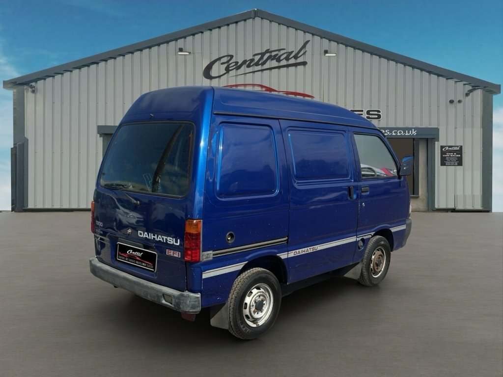 Daihatsu HiJet Pickup White #3