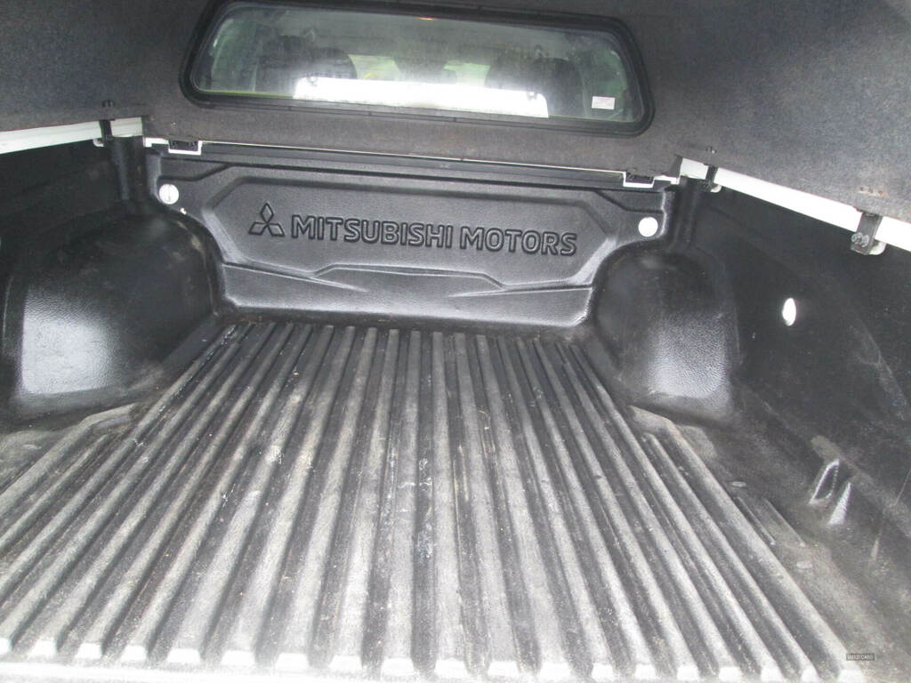 Mitsubishi  Cab Di-d 150 Warrior 4Wd Silver #16
