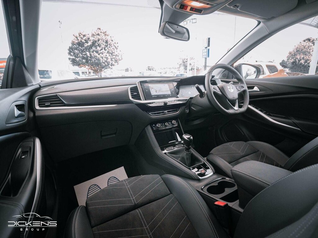 Vauxhall Grandland X Suv Black #7