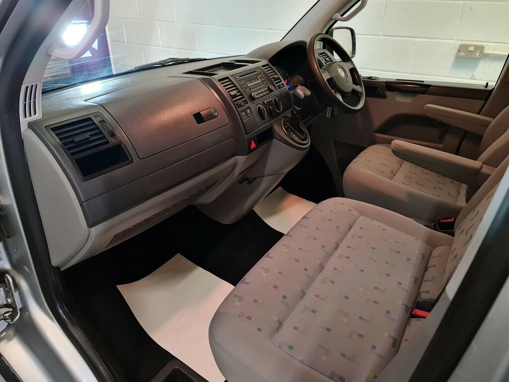 Volkswagen Transporter Shuttle Tdi T30 S L1 Red #28