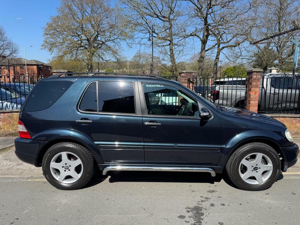 Mercedes-Benz M Class Ml500 Auto Black #2