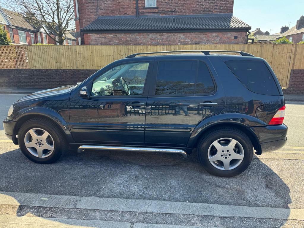 Mercedes-Benz M Class Ml500 Auto Black #4