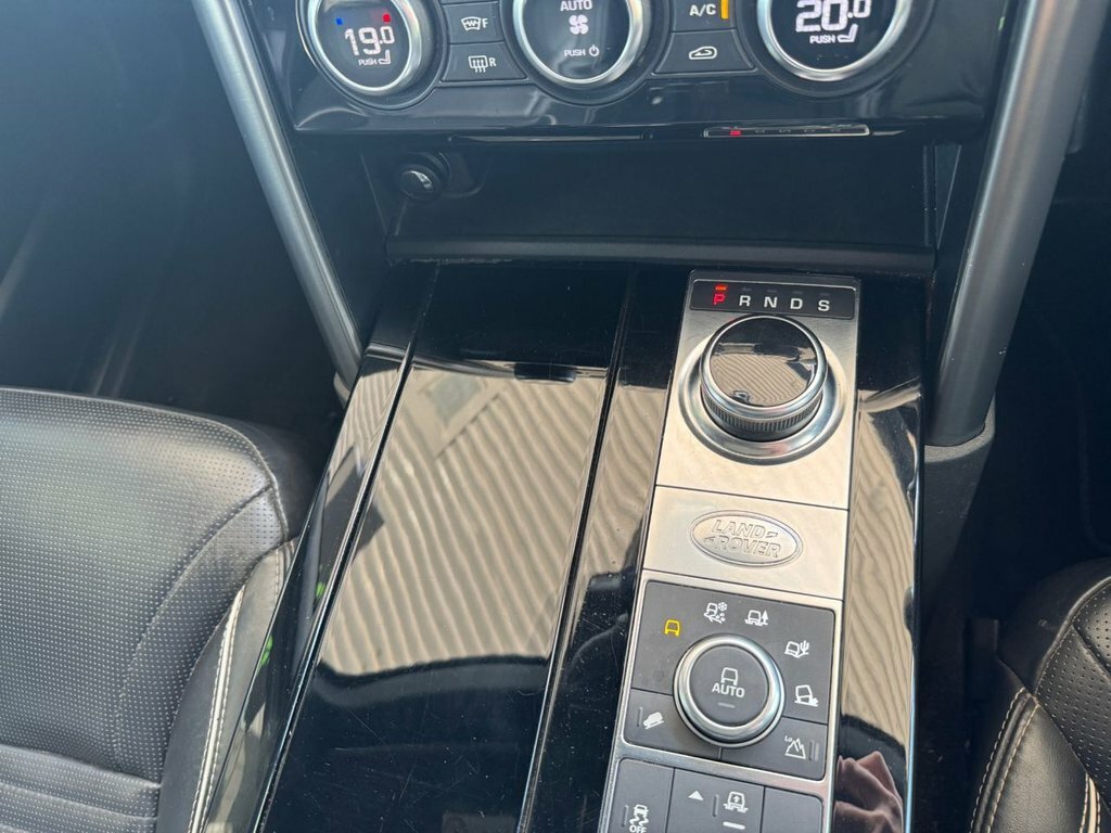 Land Rover Discovery 3L Hse Silver #25