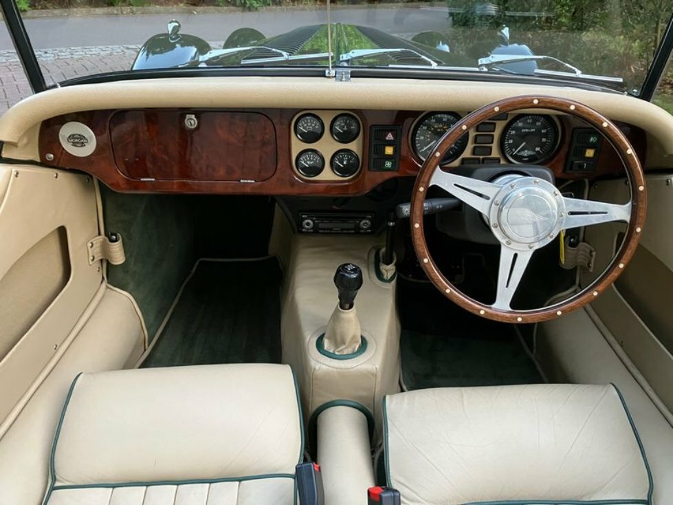 Morgan Plus Eight 3.9 Injection 188 Bhp Green #2