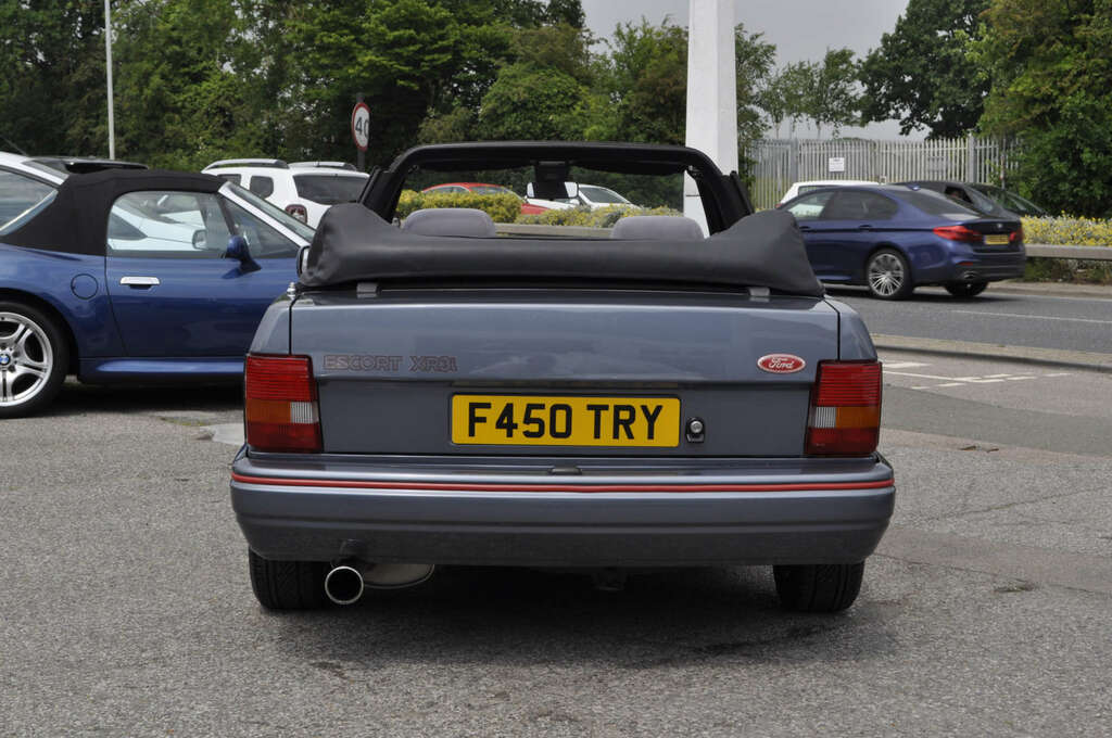 Ford Escort Convertible 1.6 Xr3i 1989G  #2