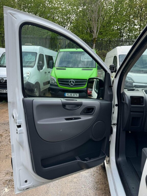 Citroen Dispatch Combi Hdi 90 6-S #31