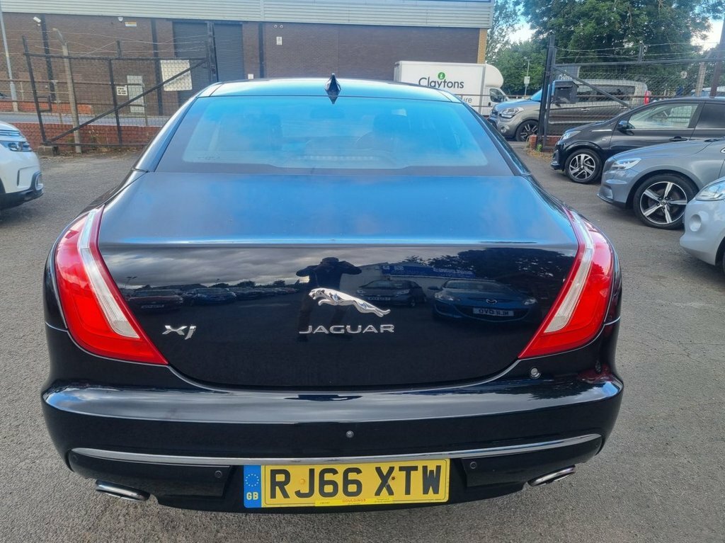 Jaguar XJ 3.0D V6 Premium Luxury Saloon Euro Black #5